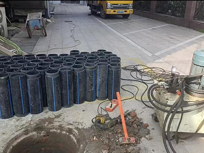 东营PE置换管厂家 DN315置换管 非开挖管短管置换